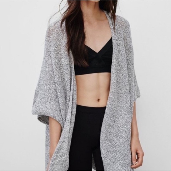 Aritzia Community Knitted lonic Cape - Picture 2 of 7